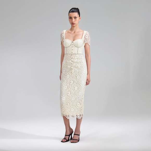 NWT $585 Self-Portrait Cream Rose Lace & Crystal Midi-Dress in cream! - Picture 3 of 11